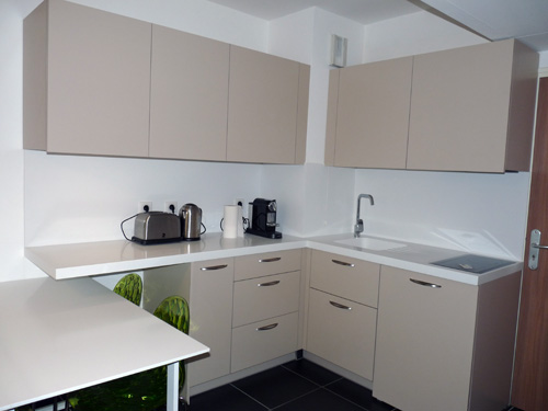 Conception et installation d'une cuisine en Corian 